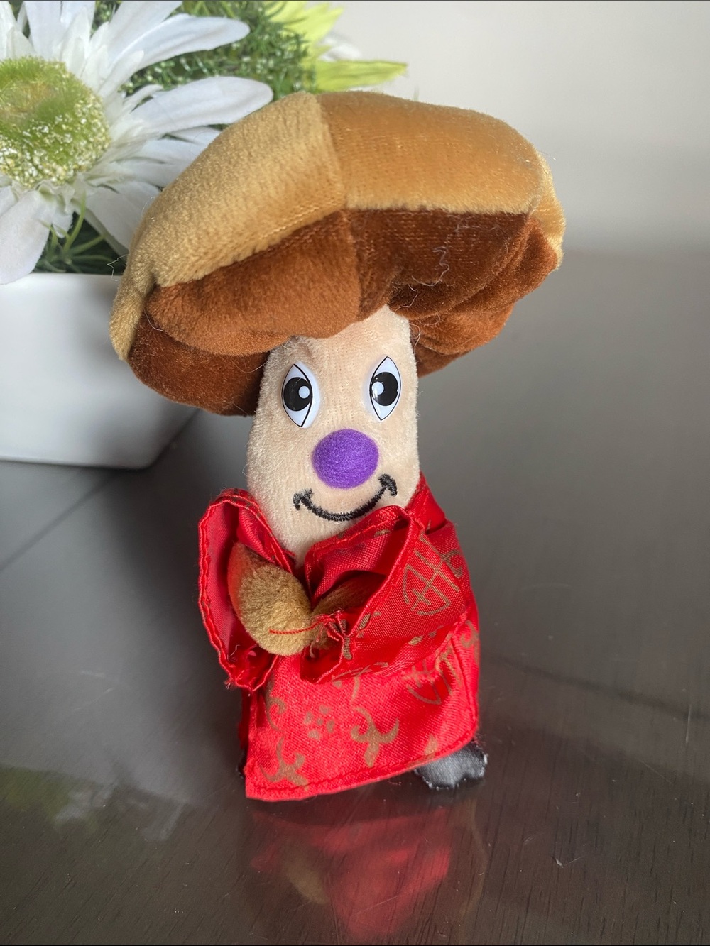 1998 Ming Mushroom in Red Satin Robe plush beanie fungi